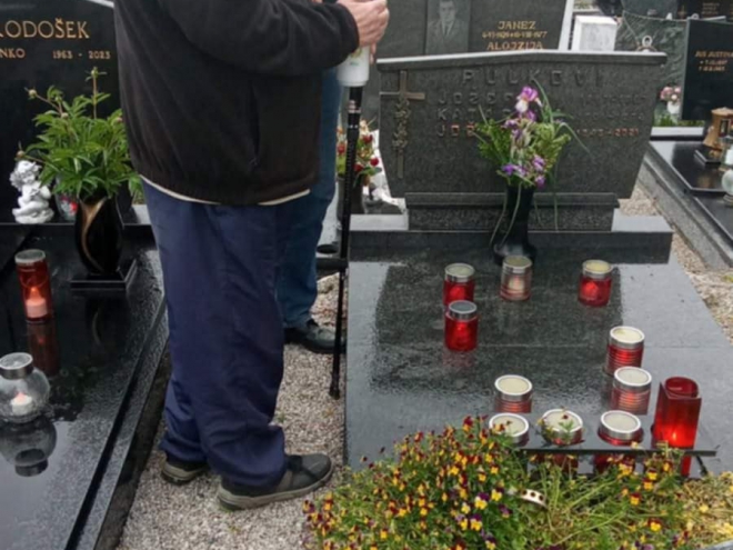 Obisk grobov preminulih članov OZVVS Ptuj